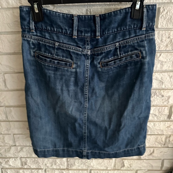 ⭐️ 2 for $10 Banana Republic Jean skirt - Picture 4 of 4